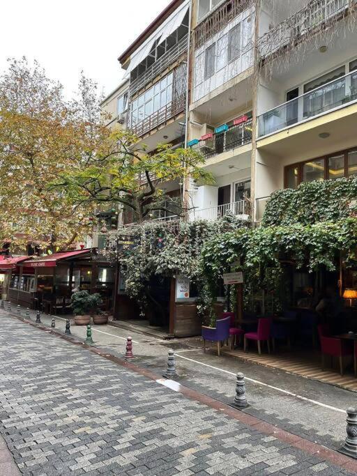 House In The Center Of Kadikoy Apartment Istanbul Exterior photo